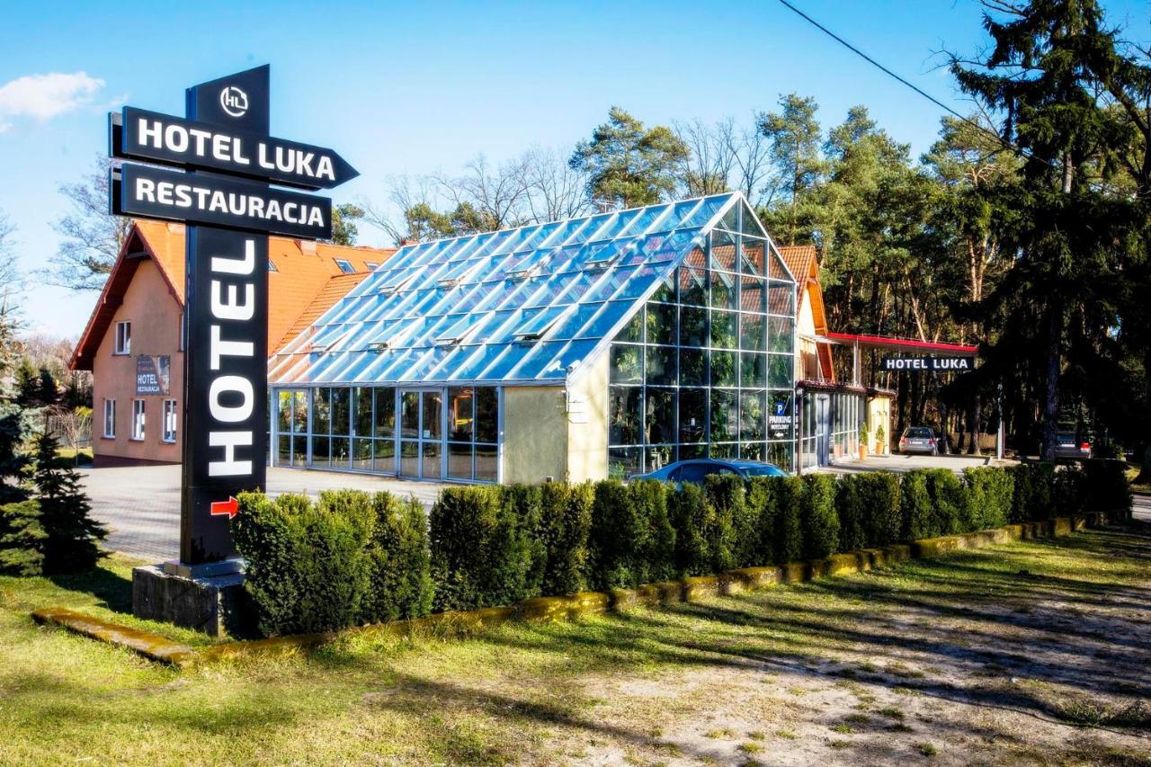Hotel Luka 라돔 외부 사진