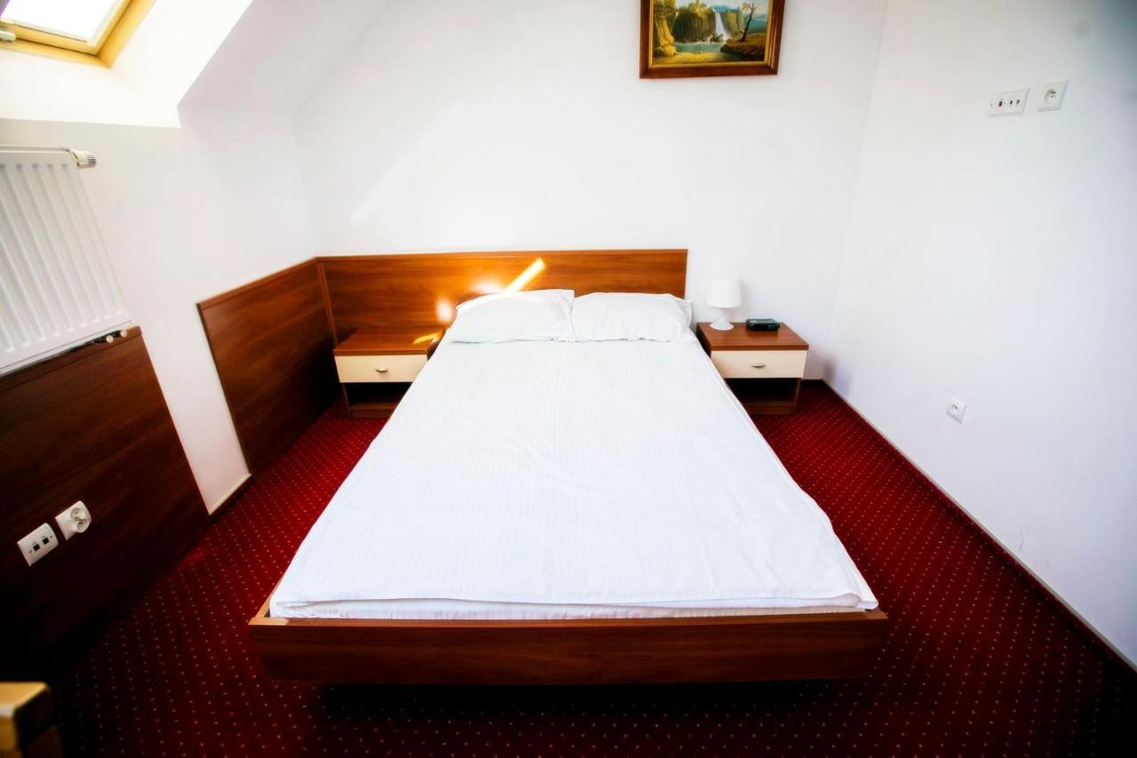 Hotel Luka 라돔 외부 사진