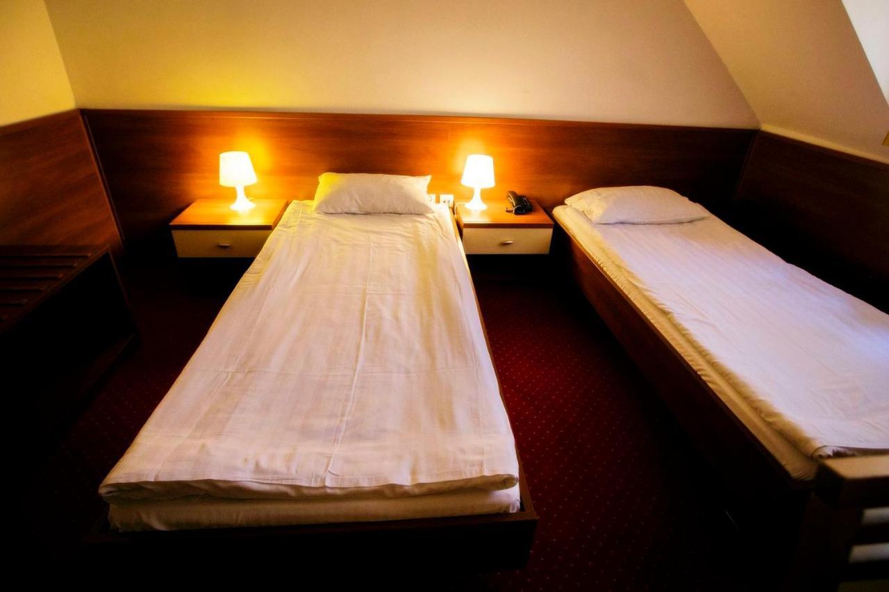 Hotel Luka 라돔 외부 사진