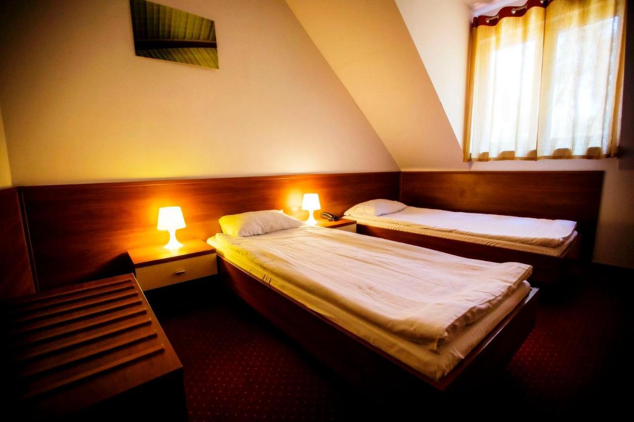 Hotel Luka 라돔 외부 사진